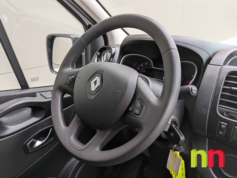 Renault Trafic 2020, foto 23
