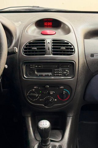 PEUGEOT 206 XR 1.4i 75CV MANUAL 5PT 5PZ AÑO 2000