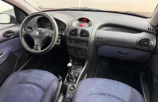 PEUGEOT 206 XR 1.4i 75CV MANUAL 5PT 5PZ AÑO 2000