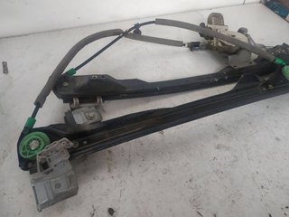 ELEVALUNAS DELANTERO DERECHO FORD FOCUS BERLINA (CAK) Ambiente