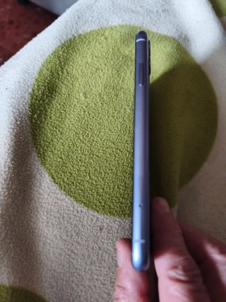 iPhone 11 Apple