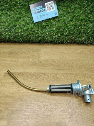 Grifo de gasolina y palanca