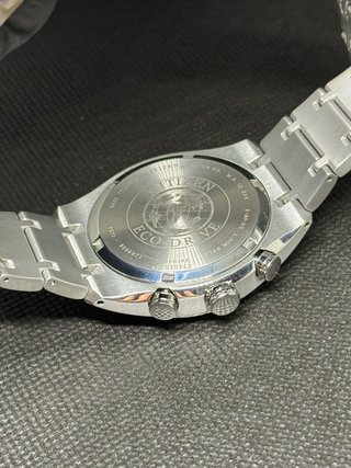 Reloj Citizen Super Titanium Eco-Drive Zafiro