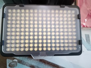 Panel LED Profesional ESDDI PLV-280 sin uso