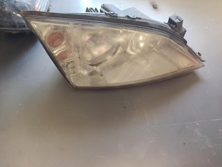 Faro delantero izquierdo Ford Focus MK2 G8DA 1.6TDCi 109cv