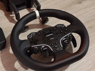 Moza R5 Racing Wheelbase + Volante