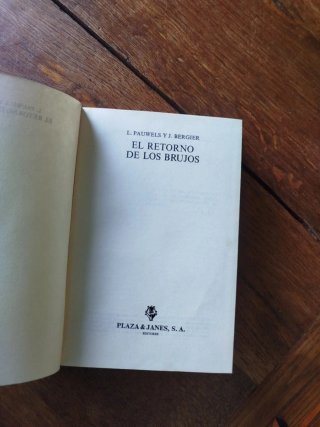 Libro - El retorno de los brujos
