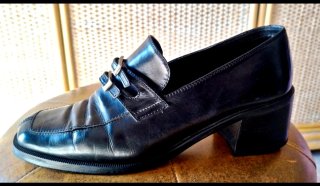 Zapatos negros tacón bajo Zamora mujer