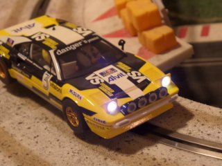 Ferrari 308 GTB Superslot VS Olio Fiat Scalextric