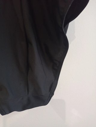 Bañador premamá negro y rojo