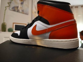 Nike Air Jordan 1 Mid Talla 44 Nuevas Originales