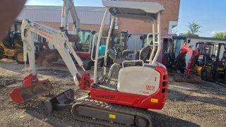 Mini Excavadora Takeuchi TB216 Giratoria