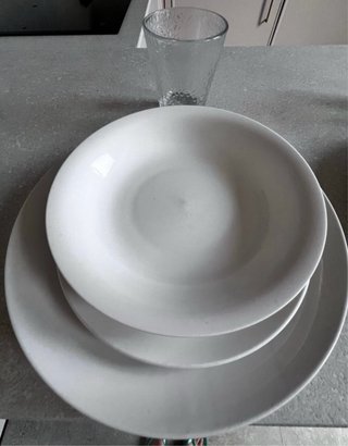 Conjunto de vajilla para 4 personas