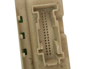 CAJA RELES / FUSIBLES FORD FOCUS BERLINA (CAP) 4M