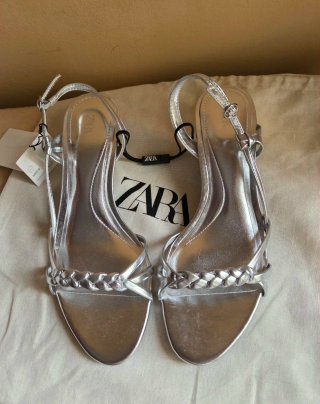 Sandalias Zara Kitten Plateadas