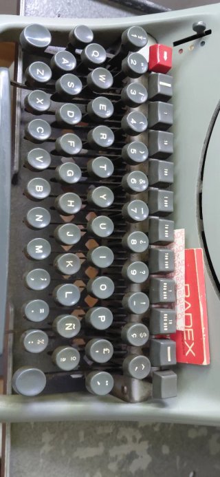 Máquina de escribir vintage LEXICON 60