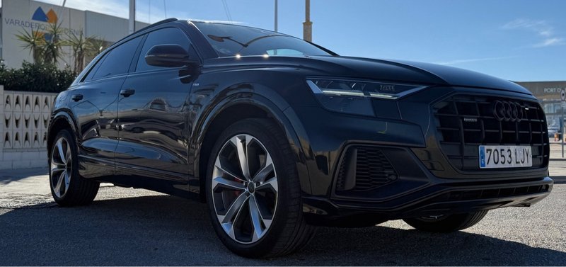 Audi Q8 2020 - foto 1
