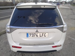 Mitsubishi Outlander 2014