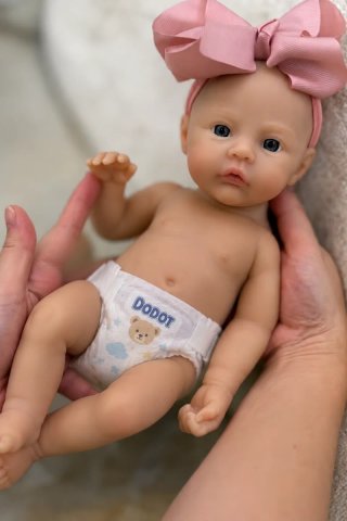 Muñeca Reborn Completa de silicona Globito.