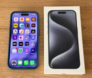 iPhone 15 Pro Azul