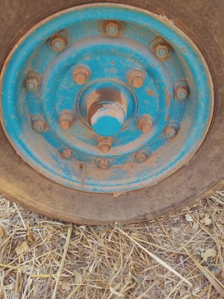 Remolque agrícola amarillo