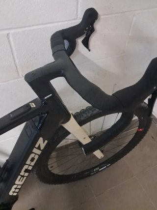 Bicicleta eléctrica gravel Mendiz EG4