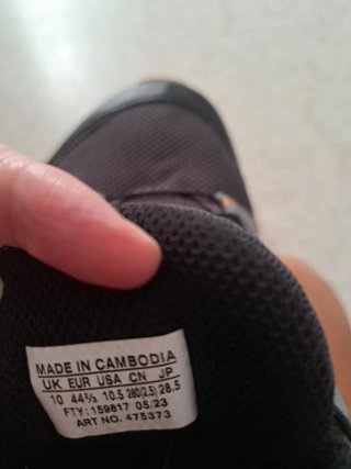 Zapatillas Salomon Negras y Naranjas