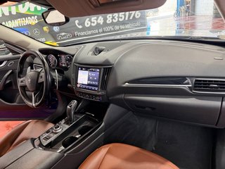 Maserati Levante 2021