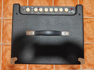Amplificador Bajo Fender Rumble 100