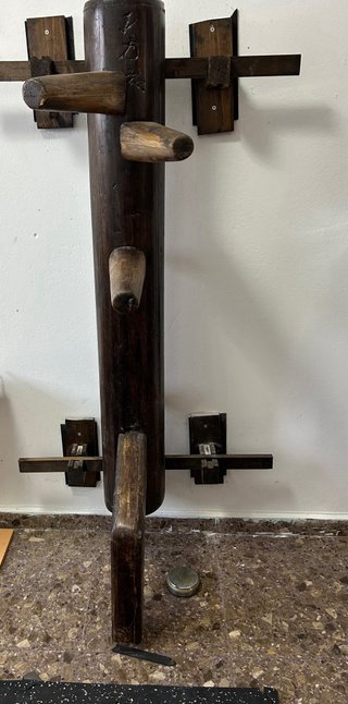 Muñeco de madera artes marciales