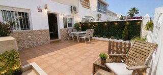 Casa adosada en alquiler en Torrelamata - La Mata en Torrevieja