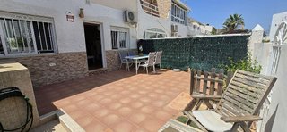 Casa adosada en alquiler en Torrelamata - La Mata en Torrevieja