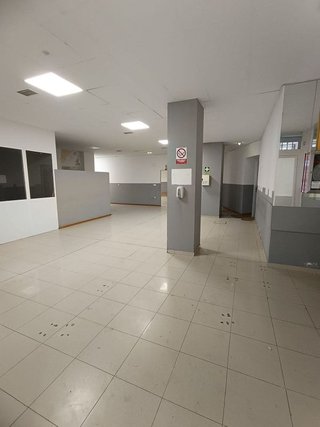 Local comercial en venta en Zona Teatro Campoamor en Oviedo