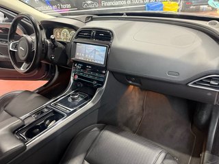 Jaguar XE 2018