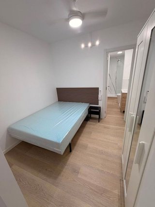 Local comercial en venta en Les Planes en Hospitalet de Llobregat, L´