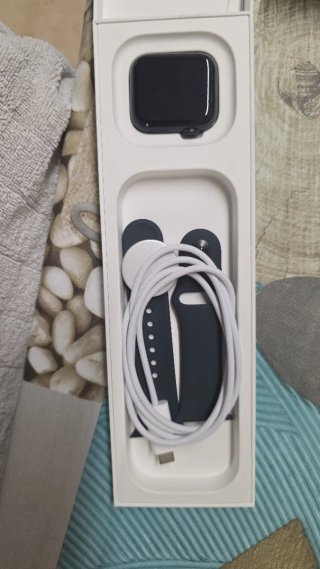 Apple Watch SE 3 40mm Medianoche GPS