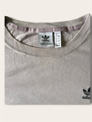 Camiseta Adidas corta rosa y negra