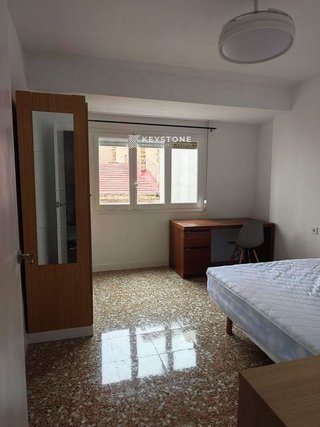 Piso en alquiler en Carolinas Altas en Alicante