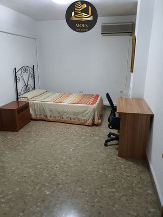 Piso en alquiler en Hospital en Jaén