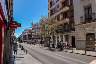 Piso en alquiler en Cortes - Huertas en Madrid