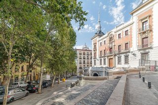 Oficina en alquiler en Cortes - Huertas en Madrid