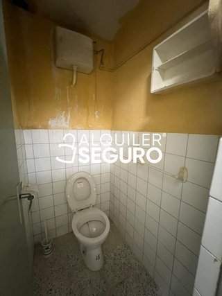 Local comercial en alquiler en Vista Alegre en Madrid