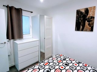 Piso en alquiler en Palos de Moguer en Madrid