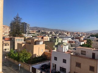 Piso en alquiler en Ciudad Jardín - Tagarete - El Zapillo en Almería