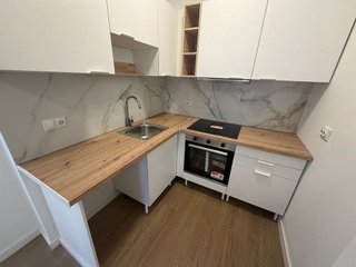 Local comercial en venta en Peñagrande en Madrid