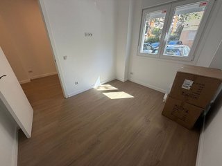 Local comercial en venta en Peñagrande en Madrid