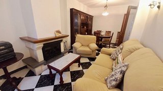 Casa adosada en venta en Castell (Es)