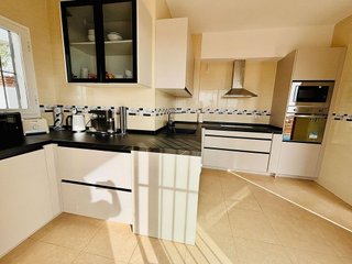 Casa pareada en venta en Zona el Higuerón en Benalmádena