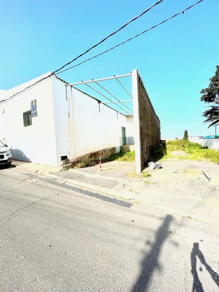 Nave industrial en venta en Arico