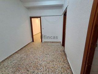 Local comercial en alquiler en Ensanche en Teruel
